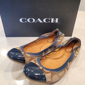 EUC Coach Signature Peacock Patent Fats Size 7 with Box Free Ship - Fall looks